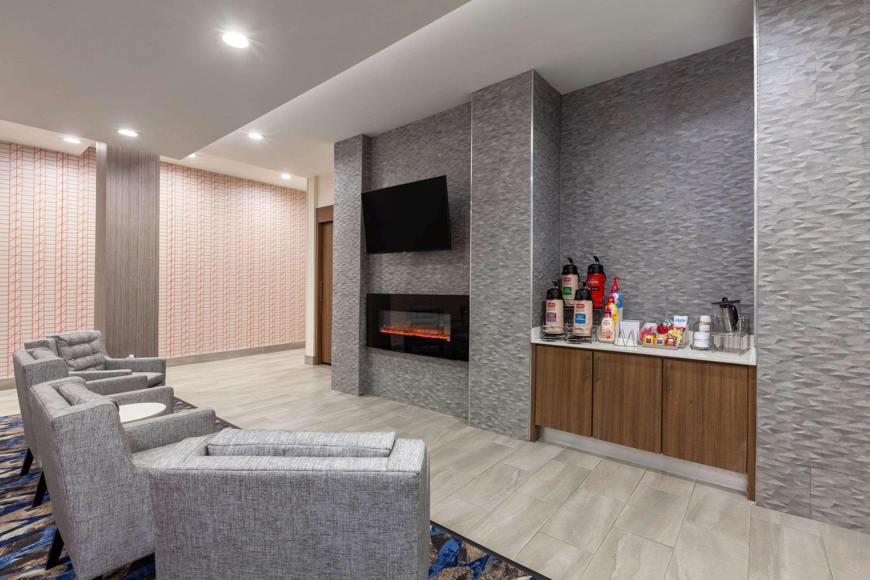 La Quinta Inn & Suites By Wyndham Lafayette Oil Center Екстериор снимка