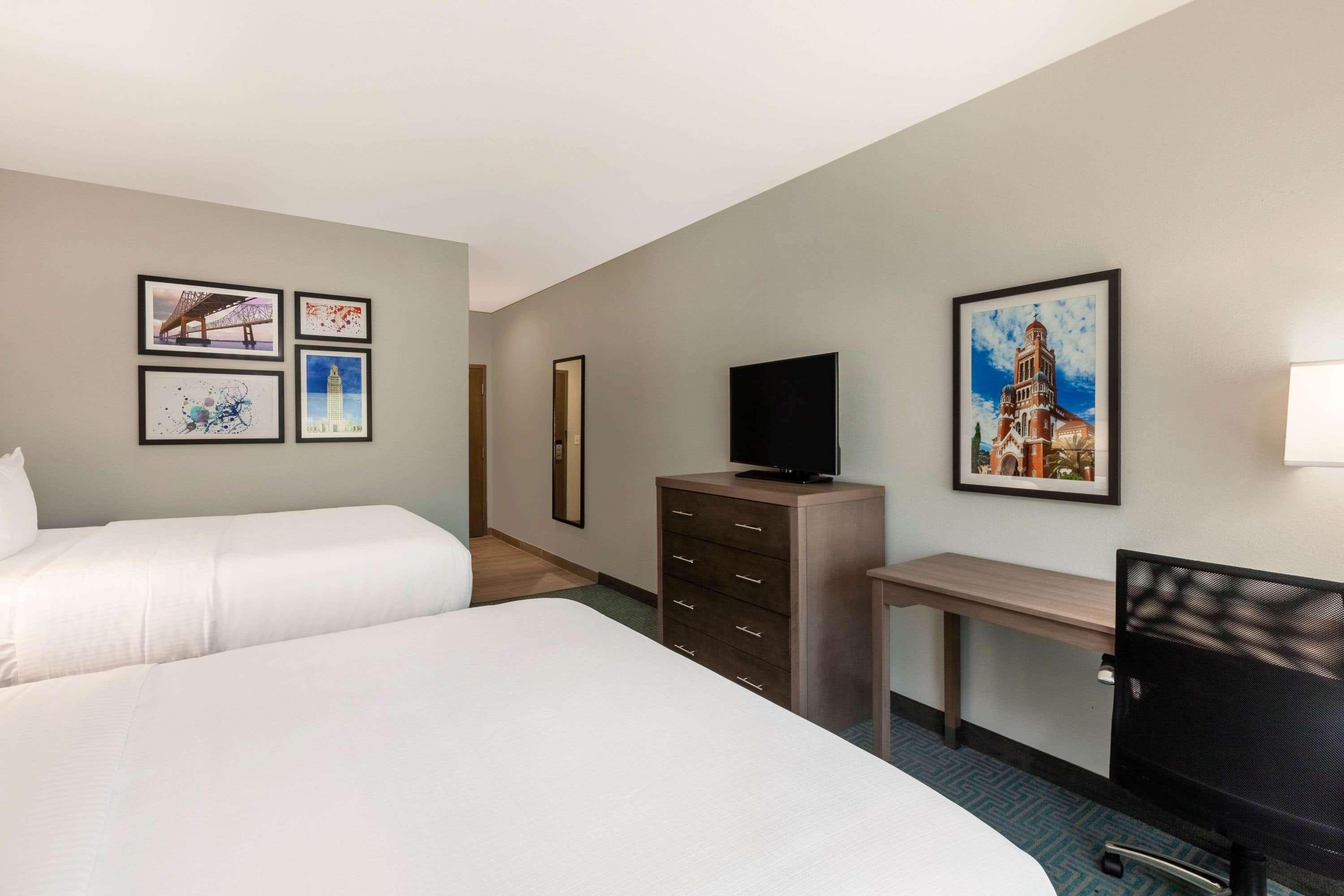 La Quinta Inn & Suites By Wyndham Lafayette Oil Center Екстериор снимка
